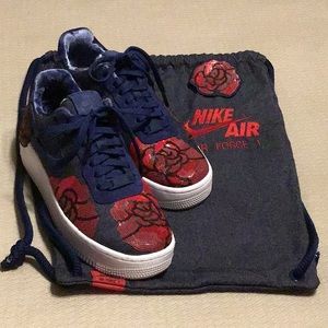 NIKE AIR FORCE (SOLD)